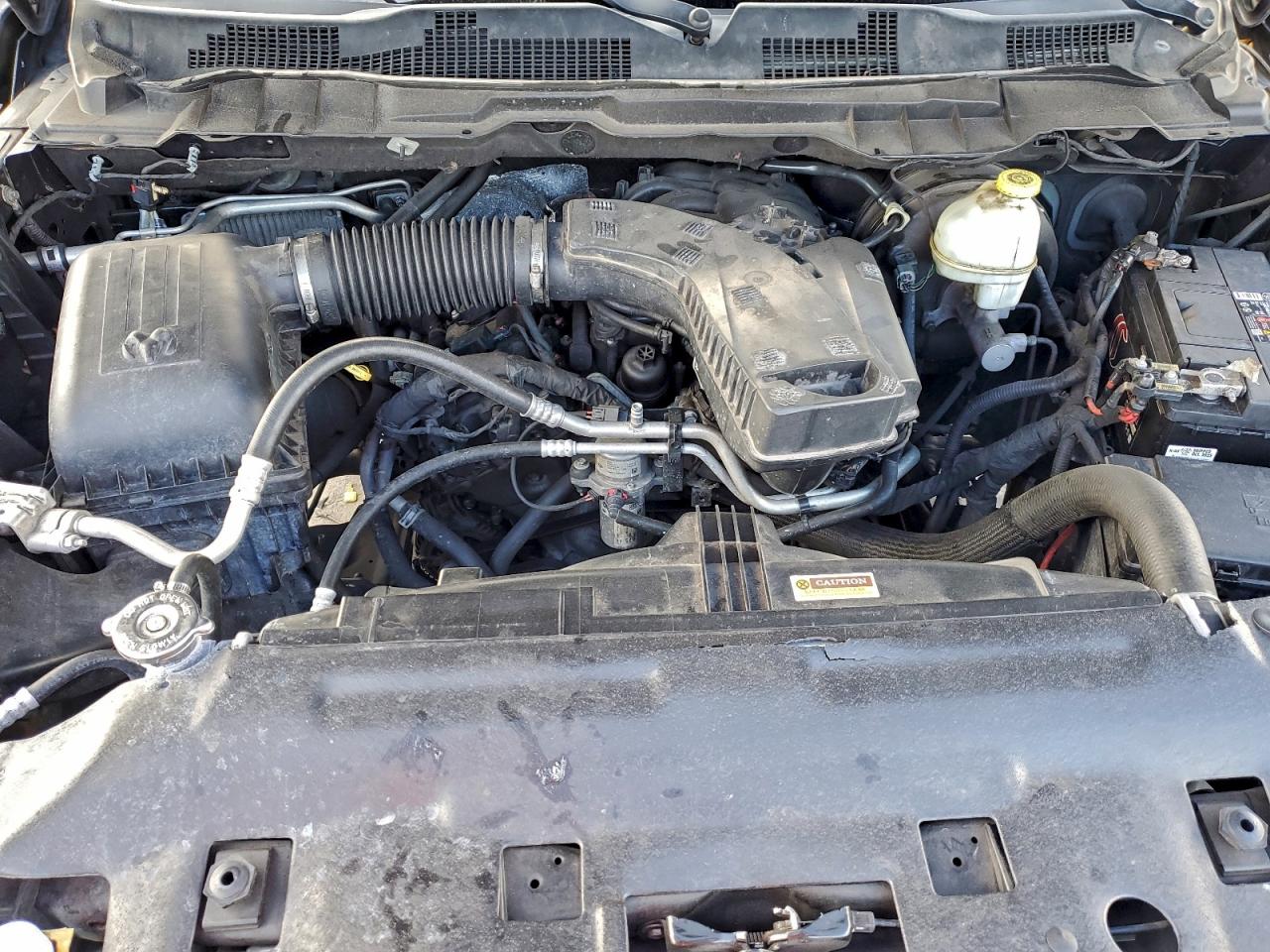 2016 RAM 1500 SLT photo 11