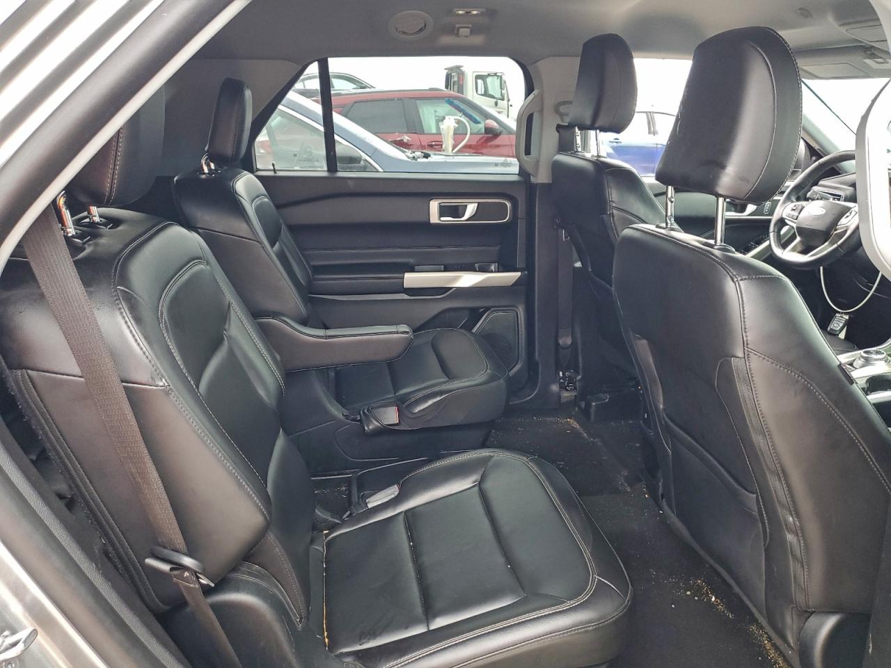 2021 FORD EXPLORER XLT photo 20