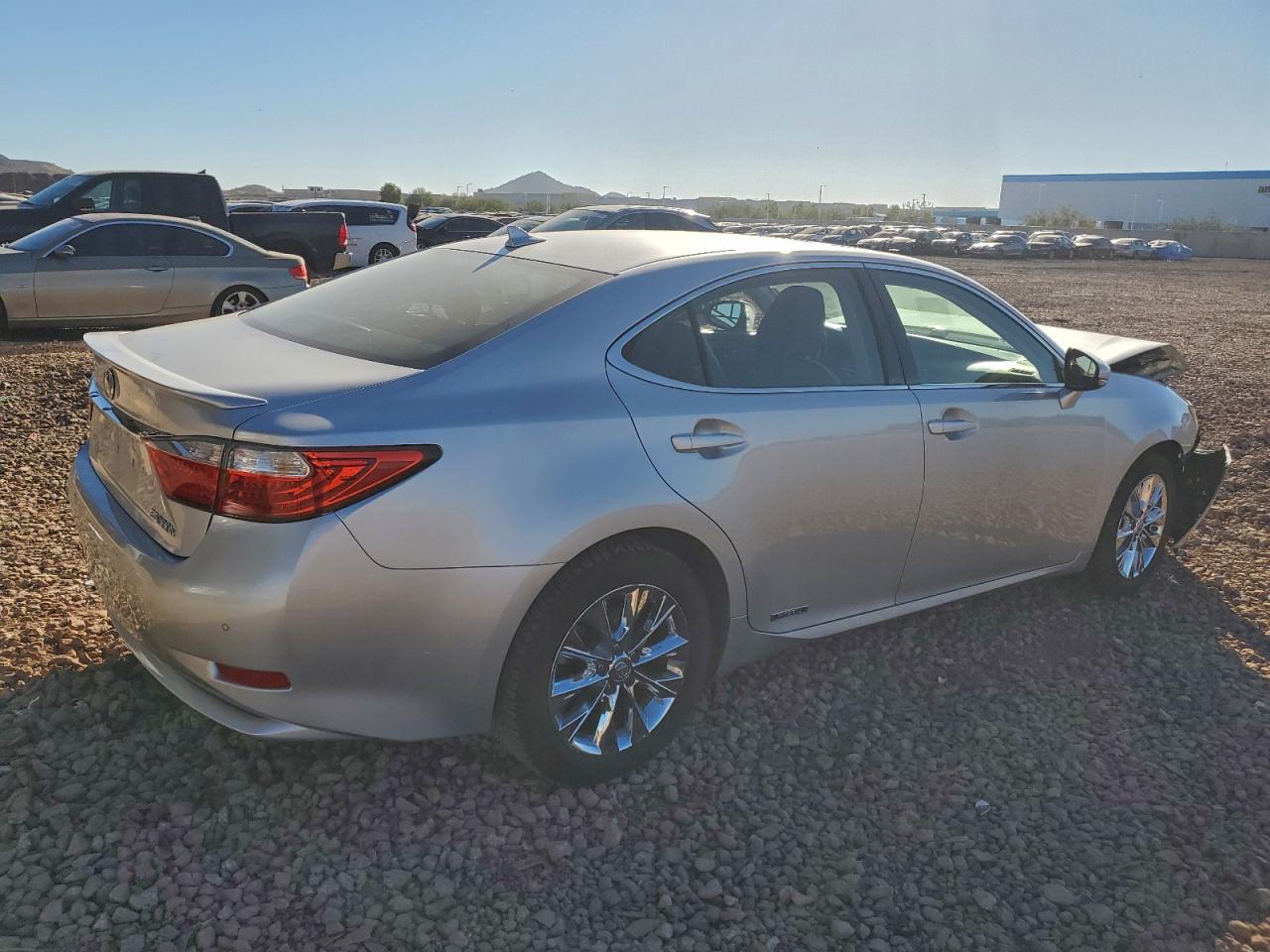 2013 LEXUS ES 300H photo 3