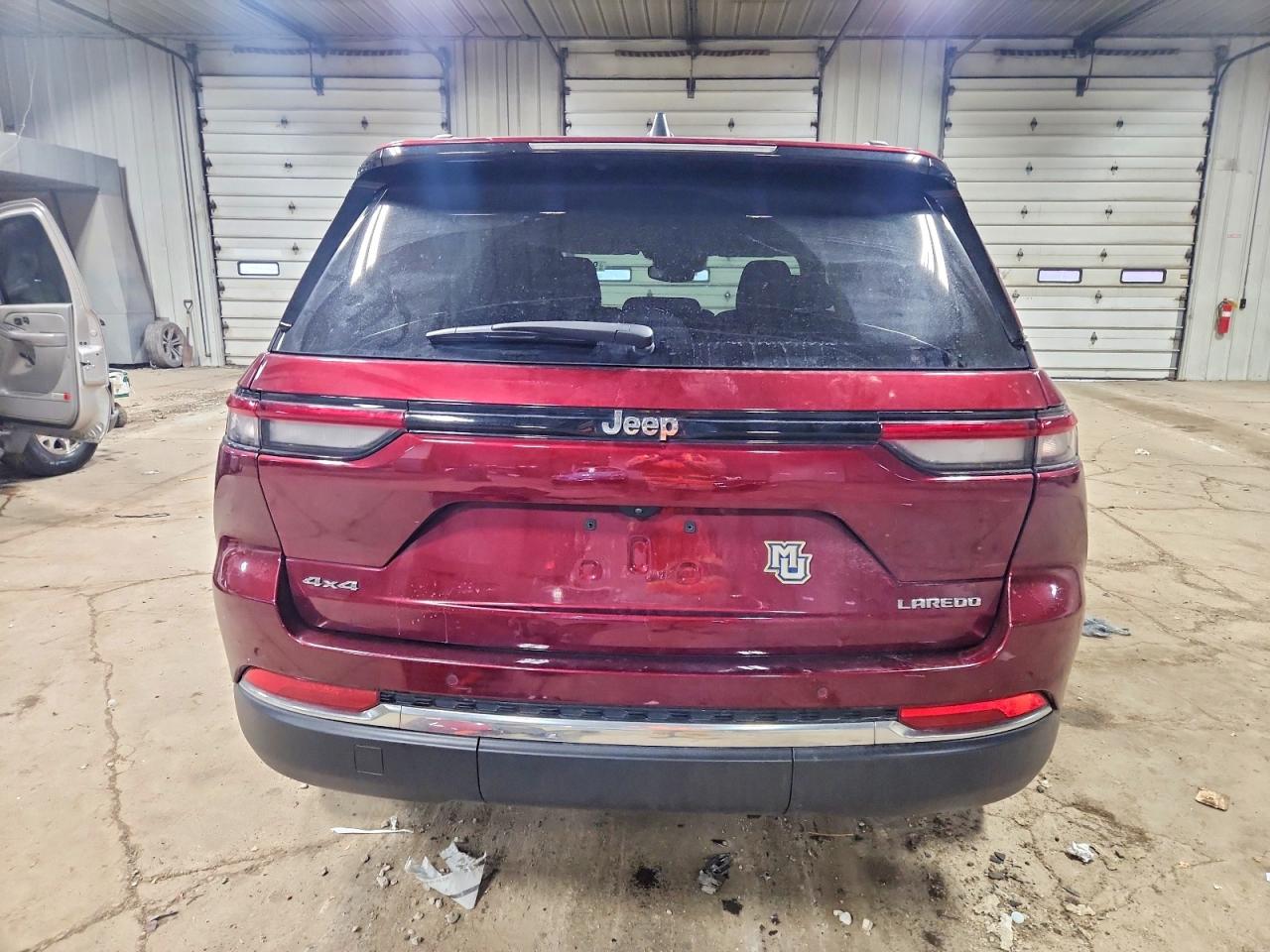 2023 JEEP GRAND CHEROKEE LAREDO photo 6