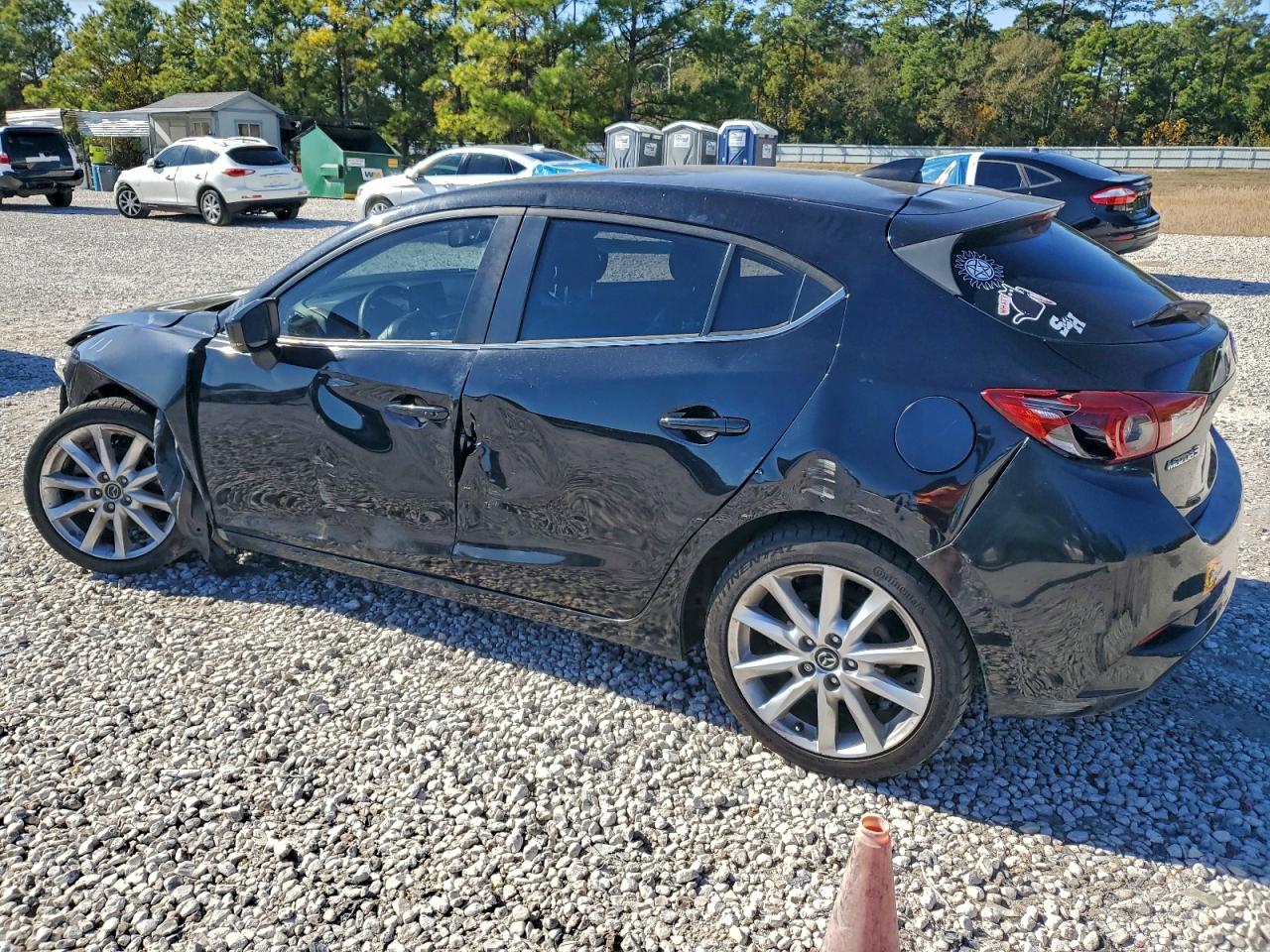 2017 MAZDA 3 GRAND TOURING photo 2