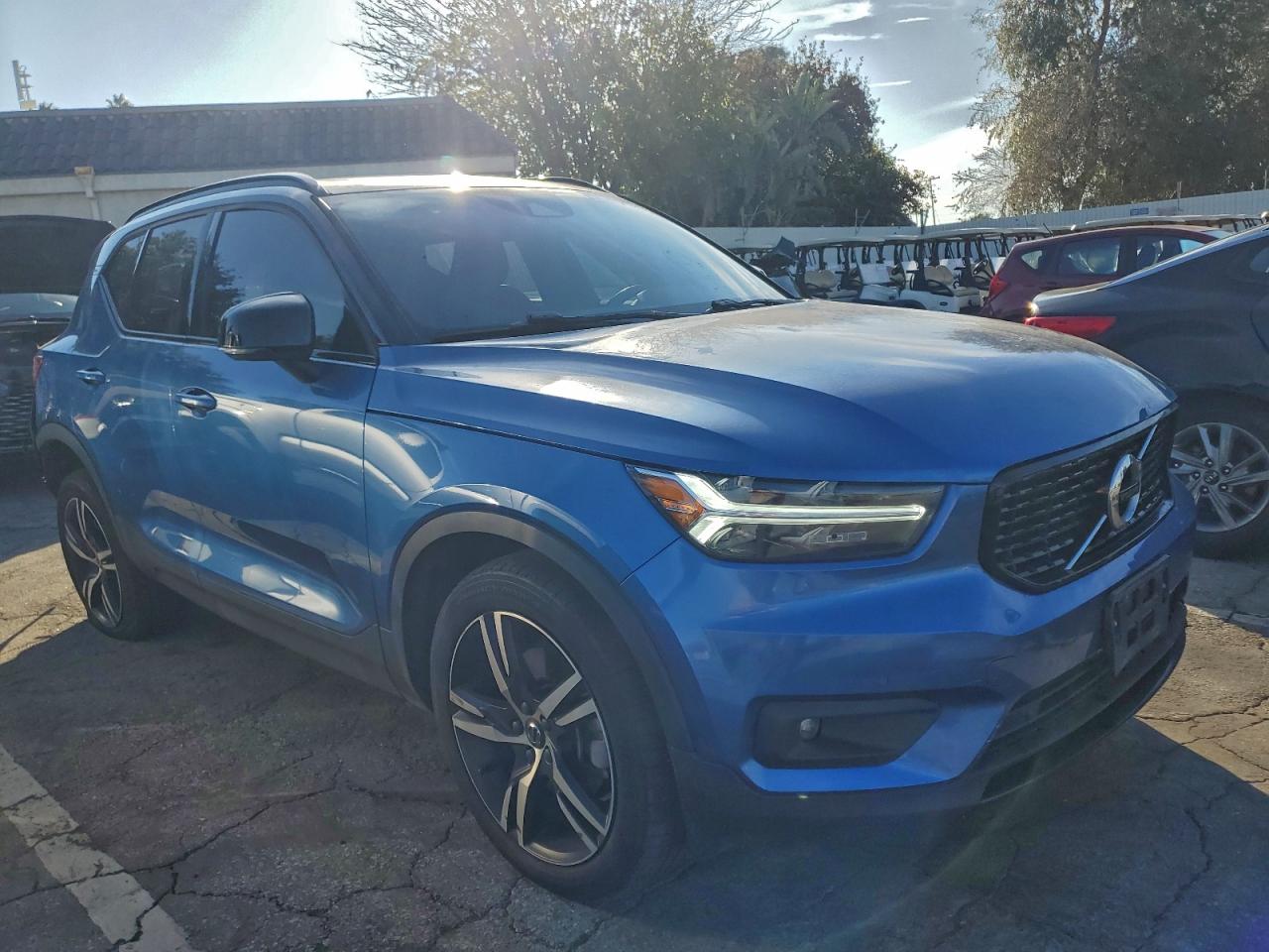 2020 VOLVO XC40 T5 R-DESIGN photo 10