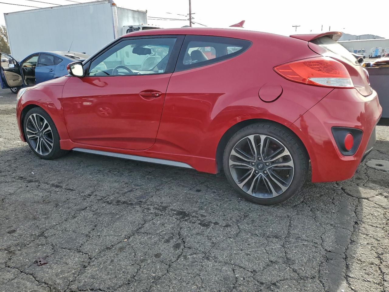 2016 HYUNDAI VELOSTER TURBO photo 2