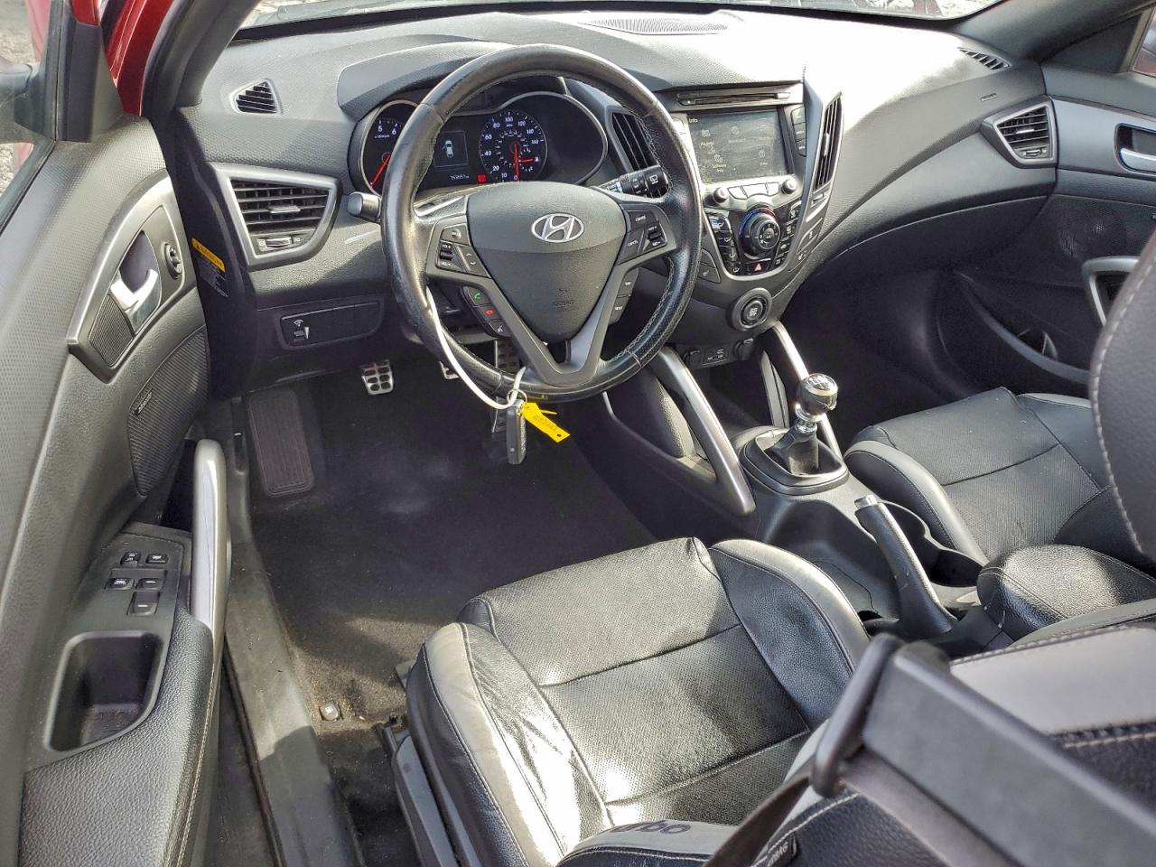 2016 HYUNDAI VELOSTER TURBO photo 8