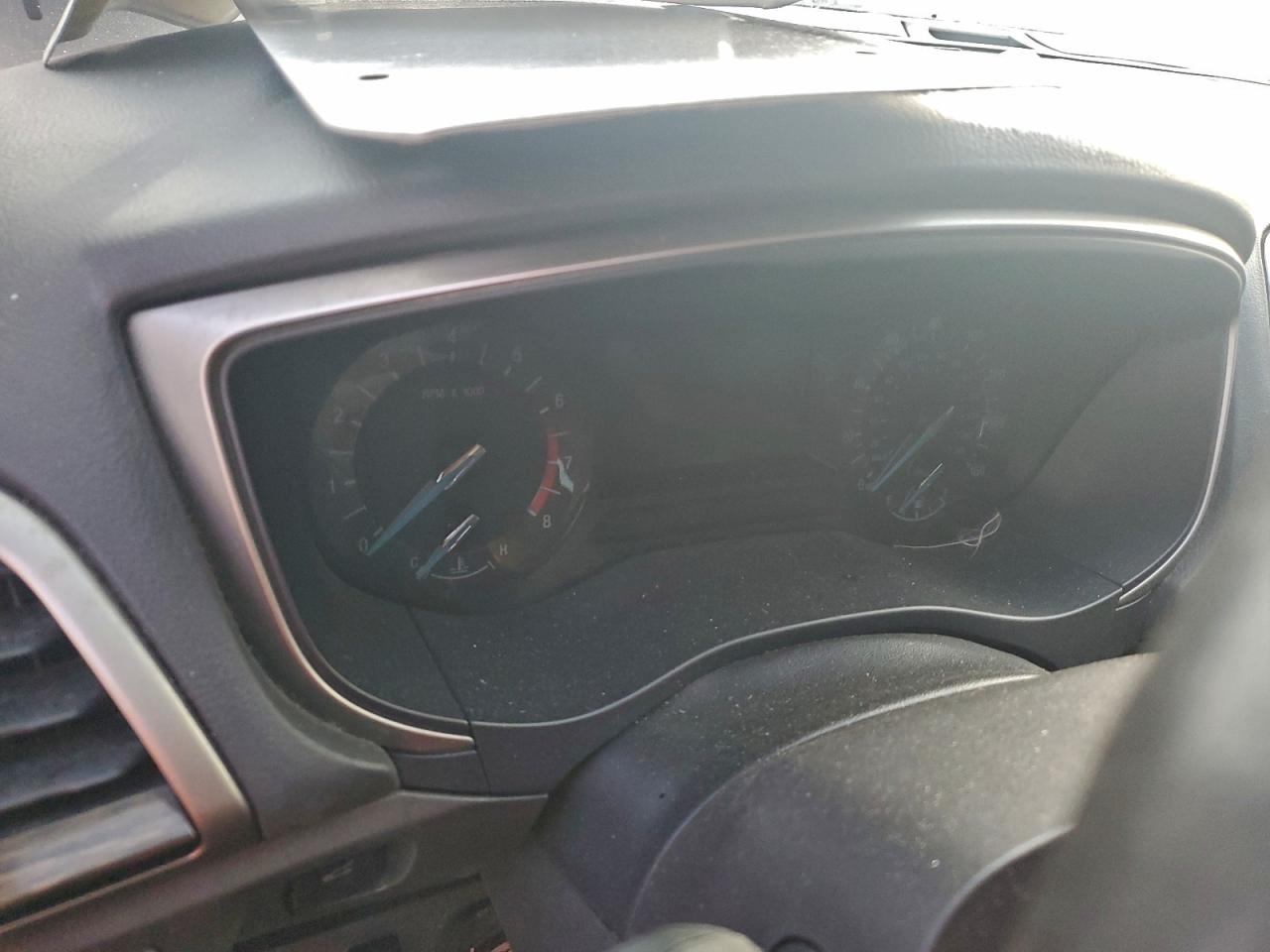 2015 FORD FUSION SE photo 17