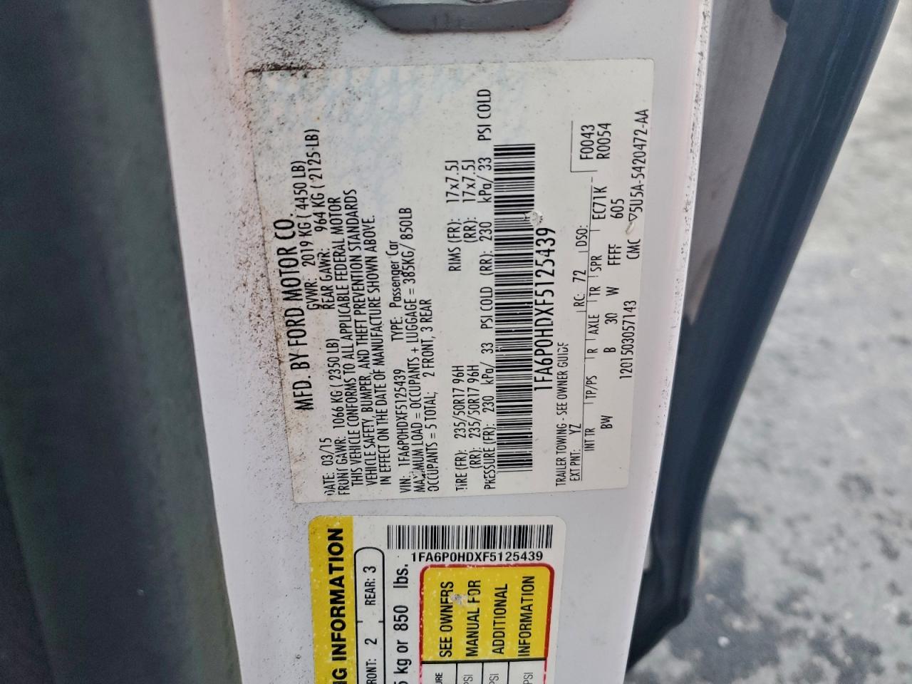 2015 FORD FUSION SE photo 23