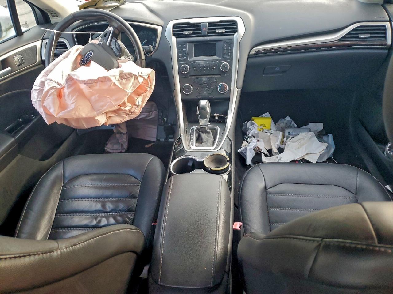 2015 FORD FUSION SE photo 15