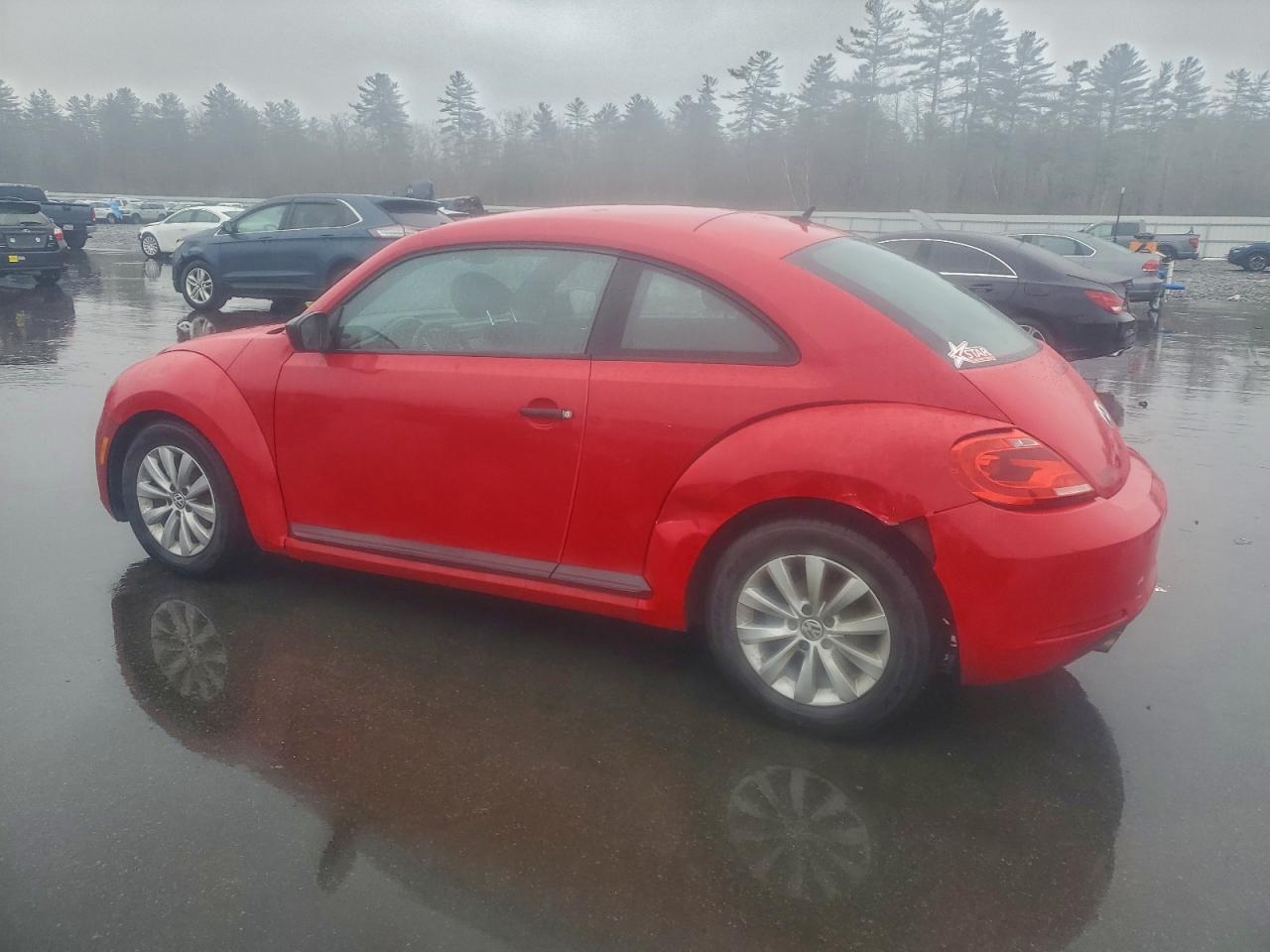 2014 VOLKSWAGEN BEETLE photo 2
