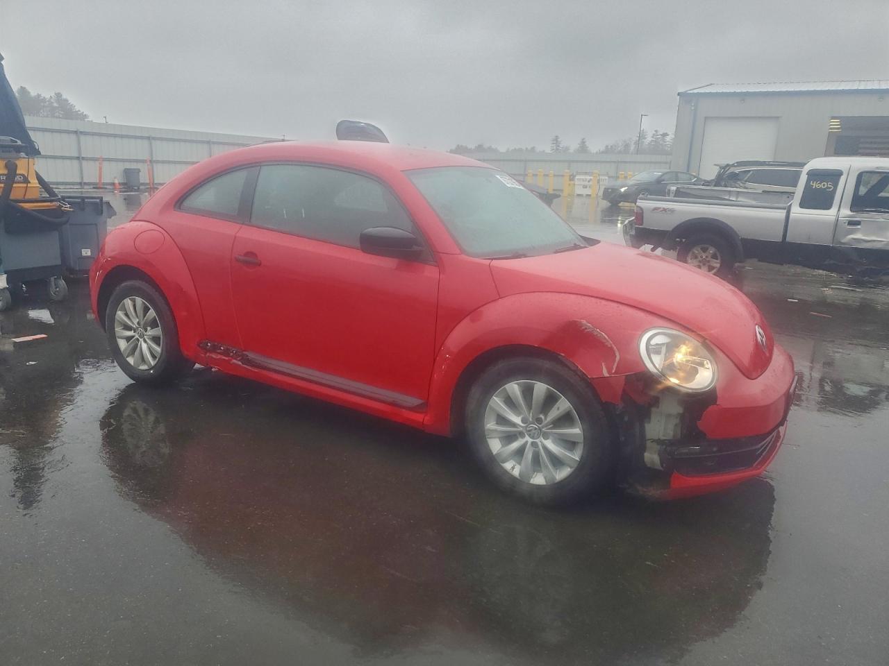 2014 VOLKSWAGEN BEETLE photo 4