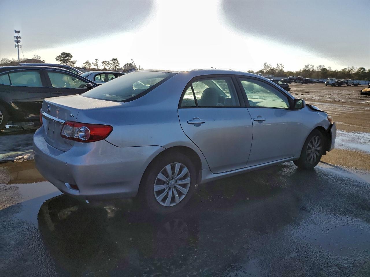 2012 TOYOTA COROLLA BASE photo 3