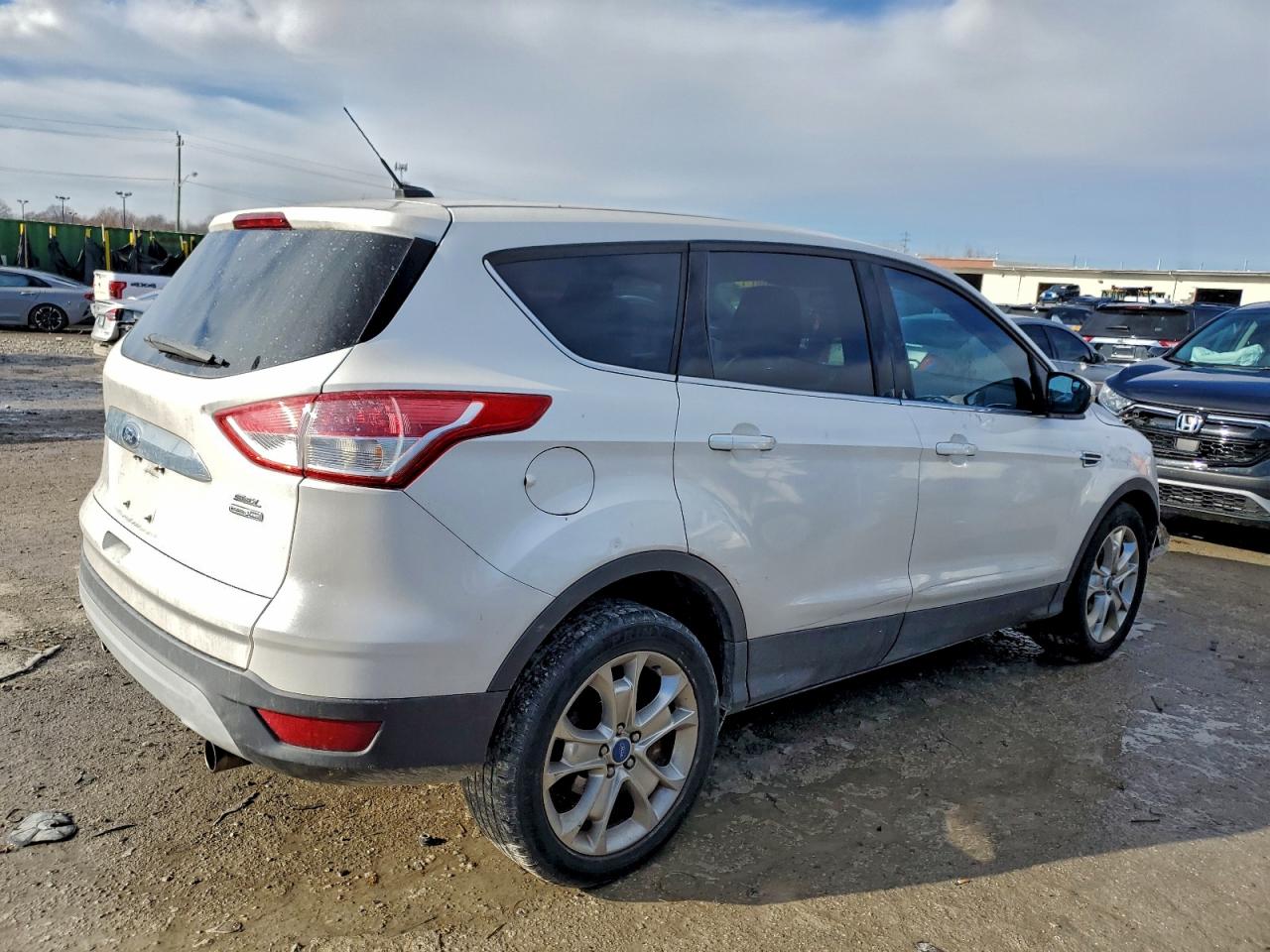 2013 FORD ESCAPE SEL photo 3