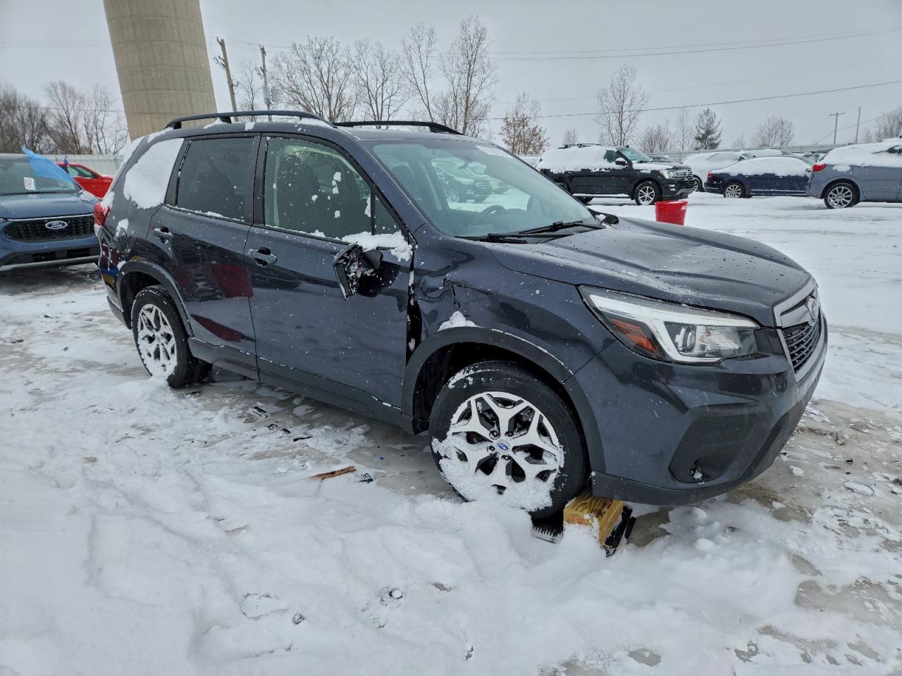 2019 SUBARU FORESTER PREMIUM photo 4