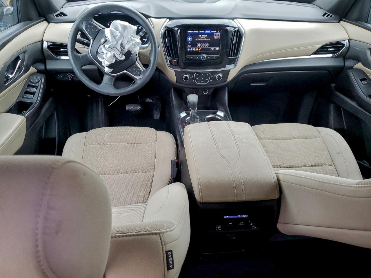 2023 CHEVROLET TRAVERSE LS photo 8