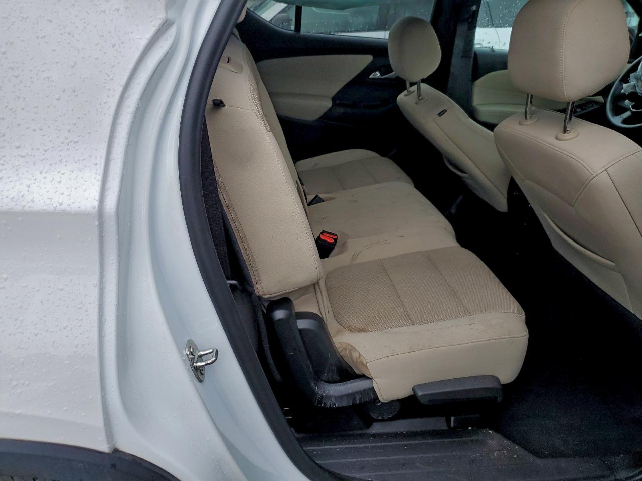 2023 CHEVROLET TRAVERSE LS photo 11