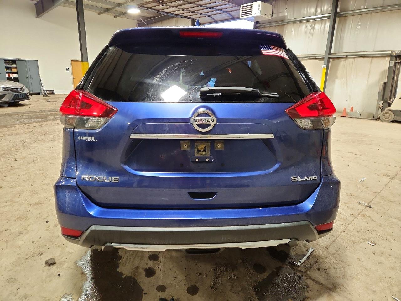 2018 NISSAN ROGUE S photo 11