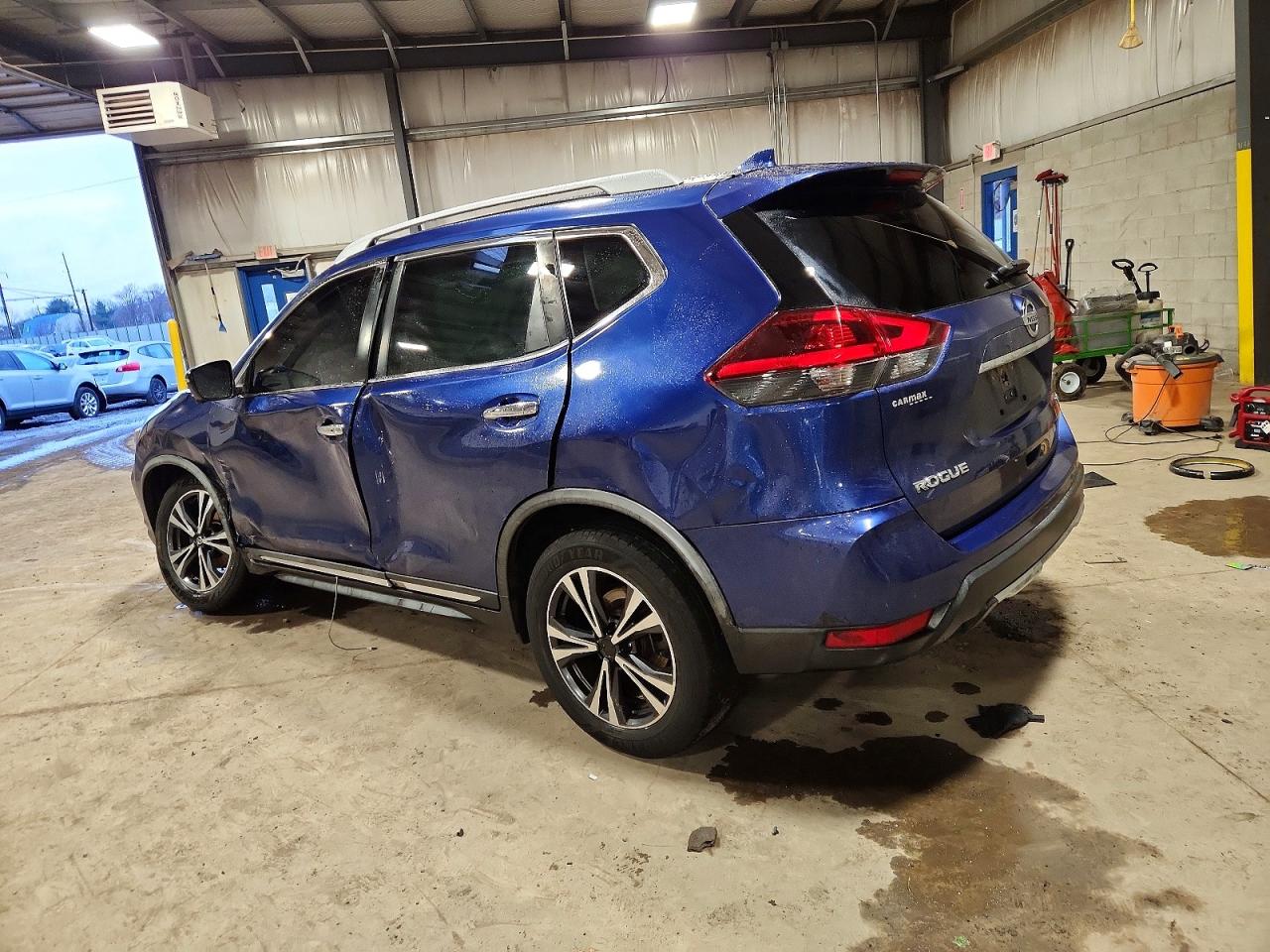 2018 NISSAN ROGUE S photo 3