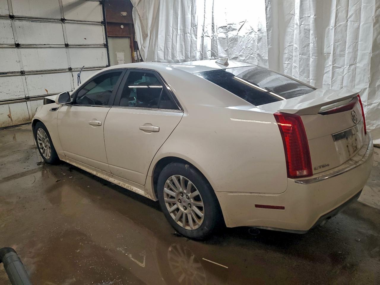 2011 CADILLAC CTS LUXURY COLLECTION photo 2