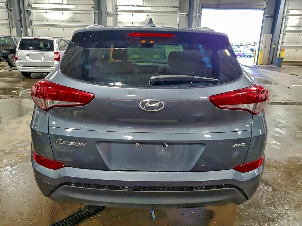 2018 HYUNDAI TUCSON SEL photo 6