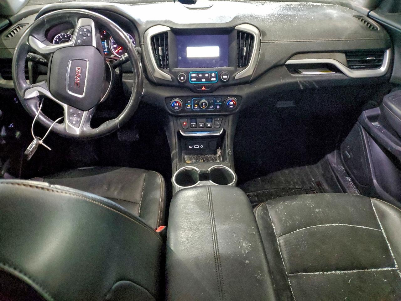 2018 GMC TERRAIN SLT photo 8