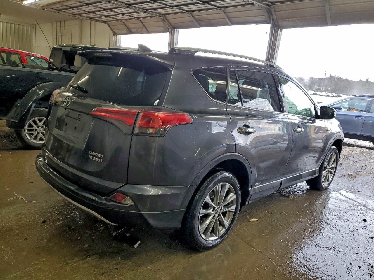 2017 TOYOTA RAV4 HV LIMITED photo 3