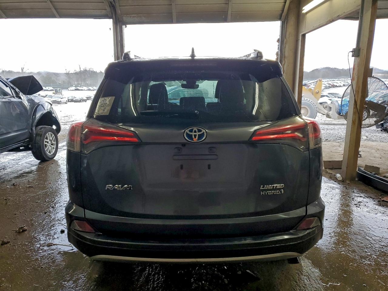 2017 TOYOTA RAV4 HV LIMITED photo 6