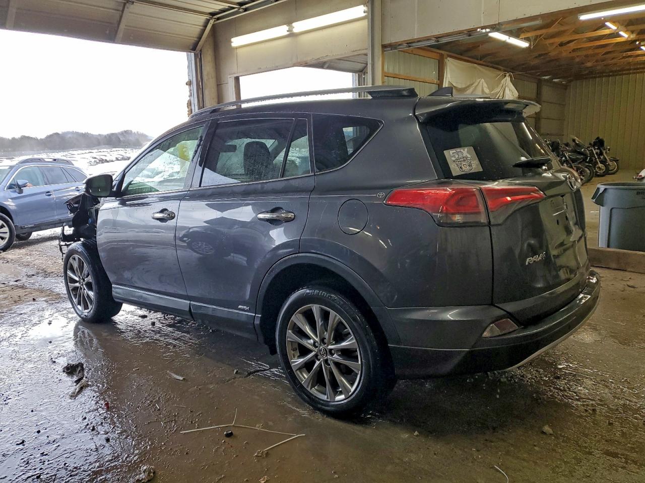 2017 TOYOTA RAV4 HV LIMITED photo 2