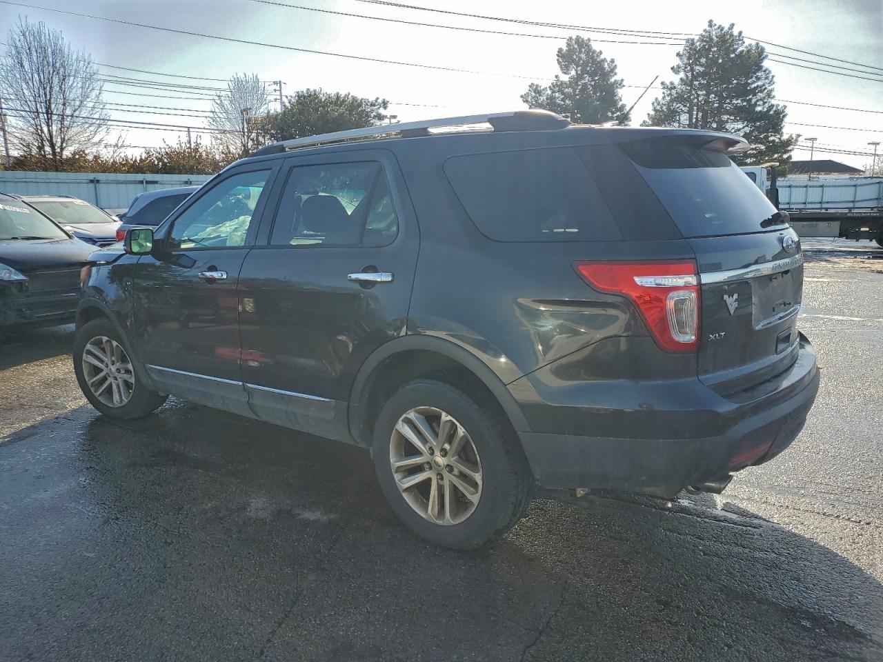 2013 FORD EXPLORER XLT photo 3