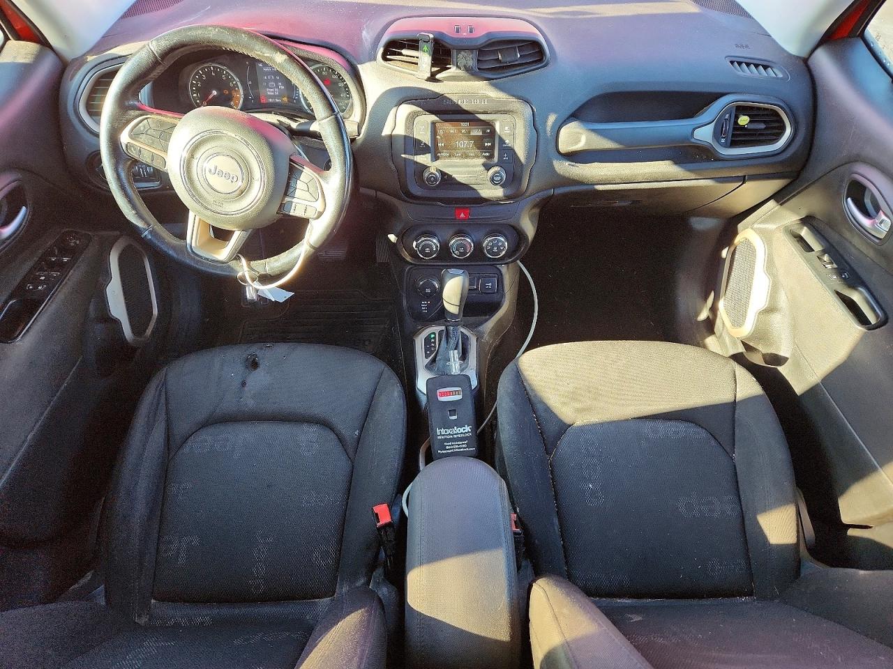 2017 JEEP RENEGADE LATITUDE photo 8