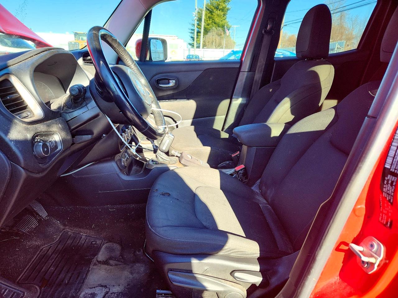 2017 JEEP RENEGADE LATITUDE photo 7