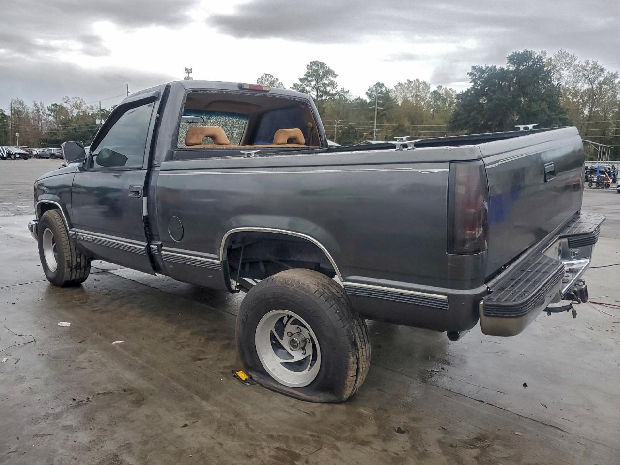 1994 CHEVROLET GMT-400 C1500 photo 2