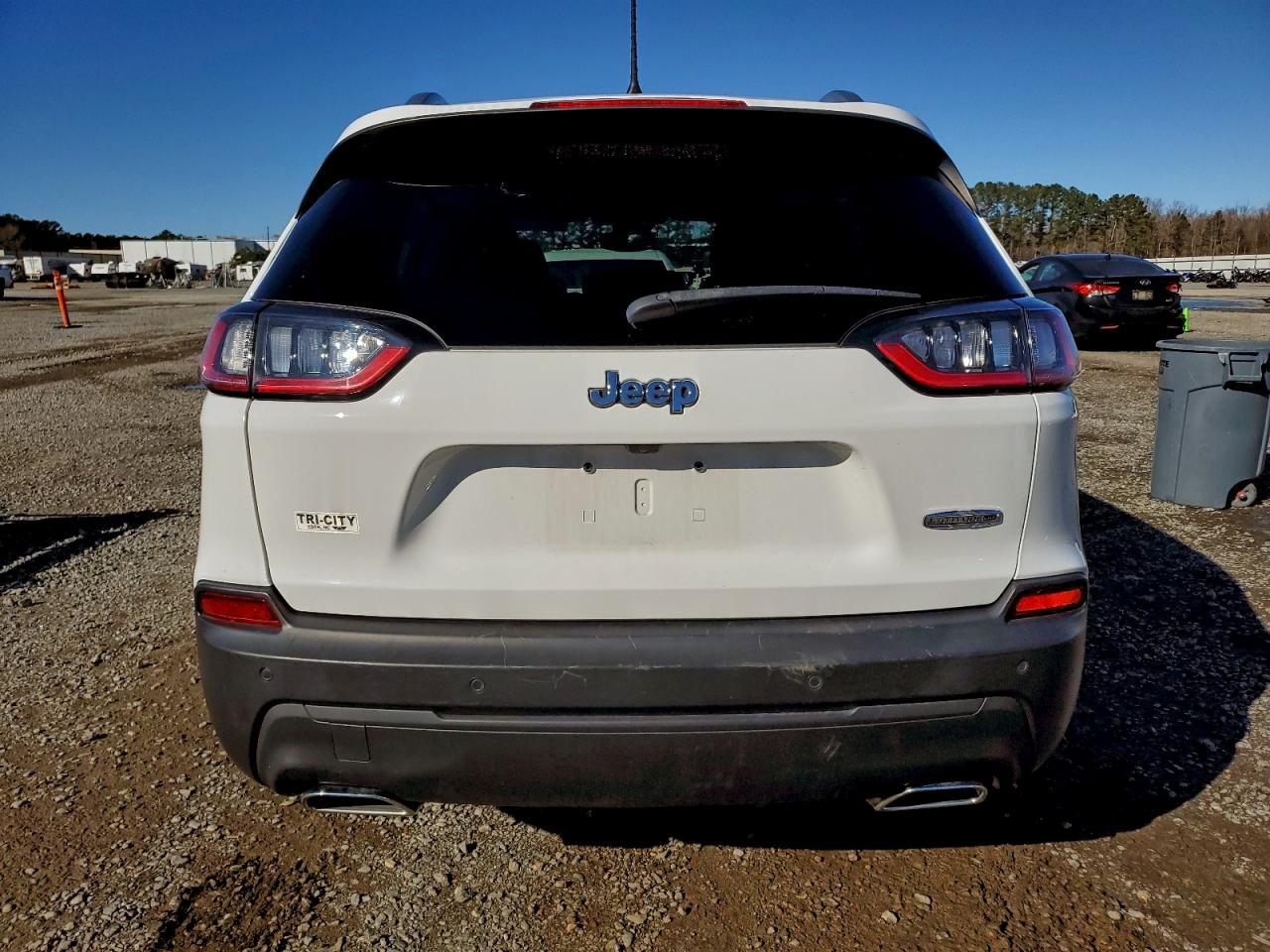 2021 JEEP CHEROKEE LATITUDE LUX photo 6
