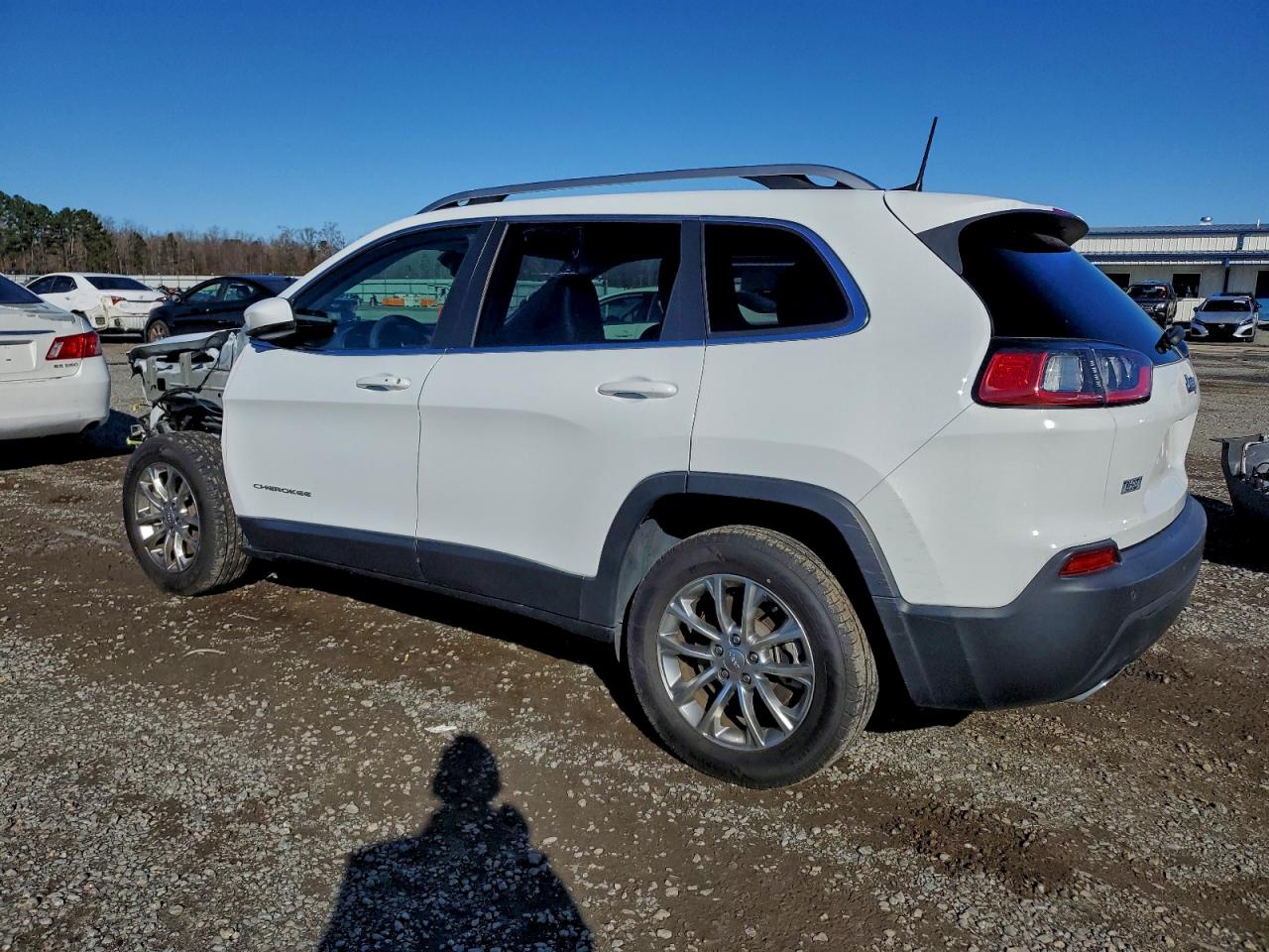 2021 JEEP CHEROKEE LATITUDE LUX photo 2