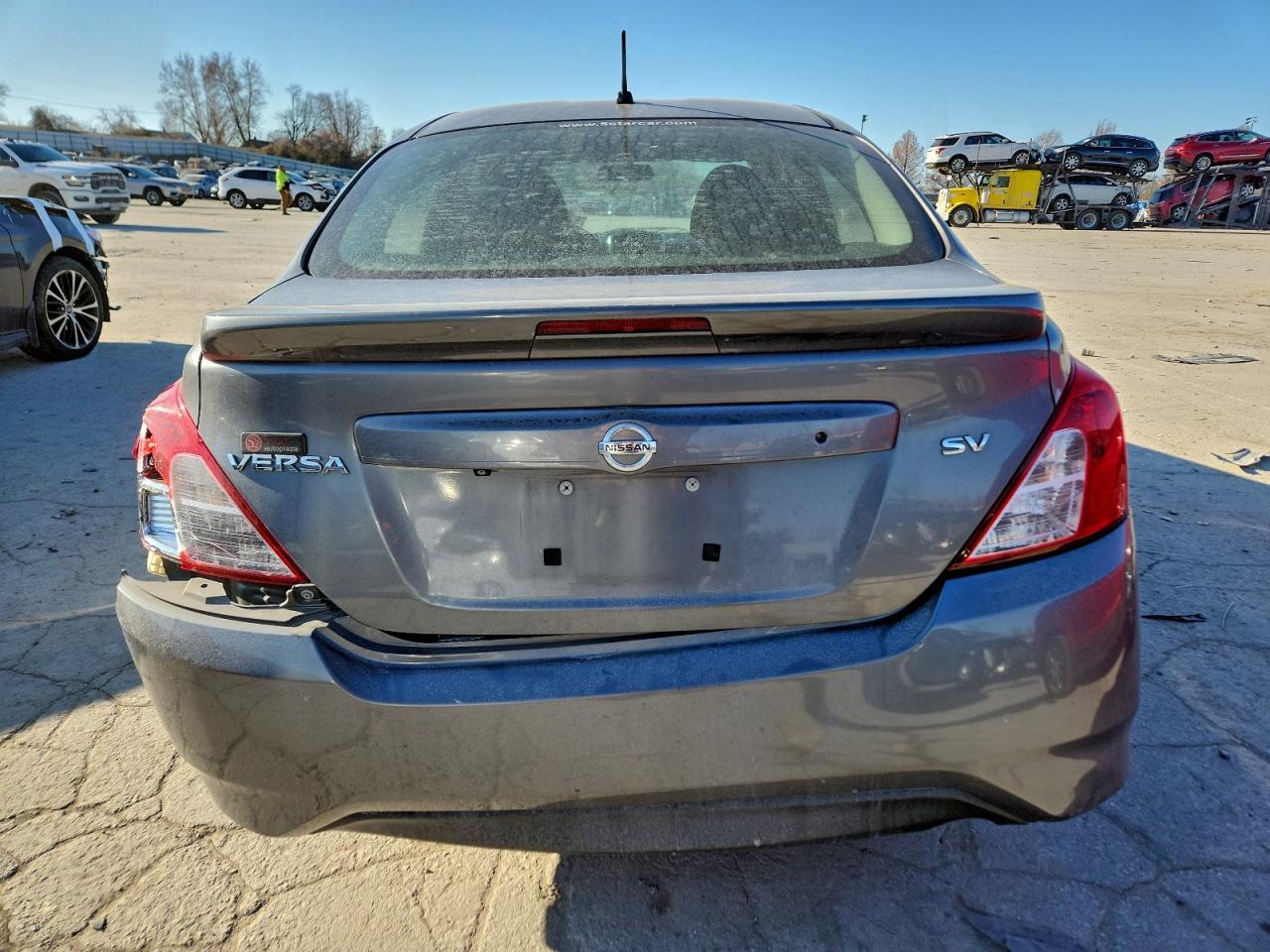 2019 NISSAN VERSA S photo 6