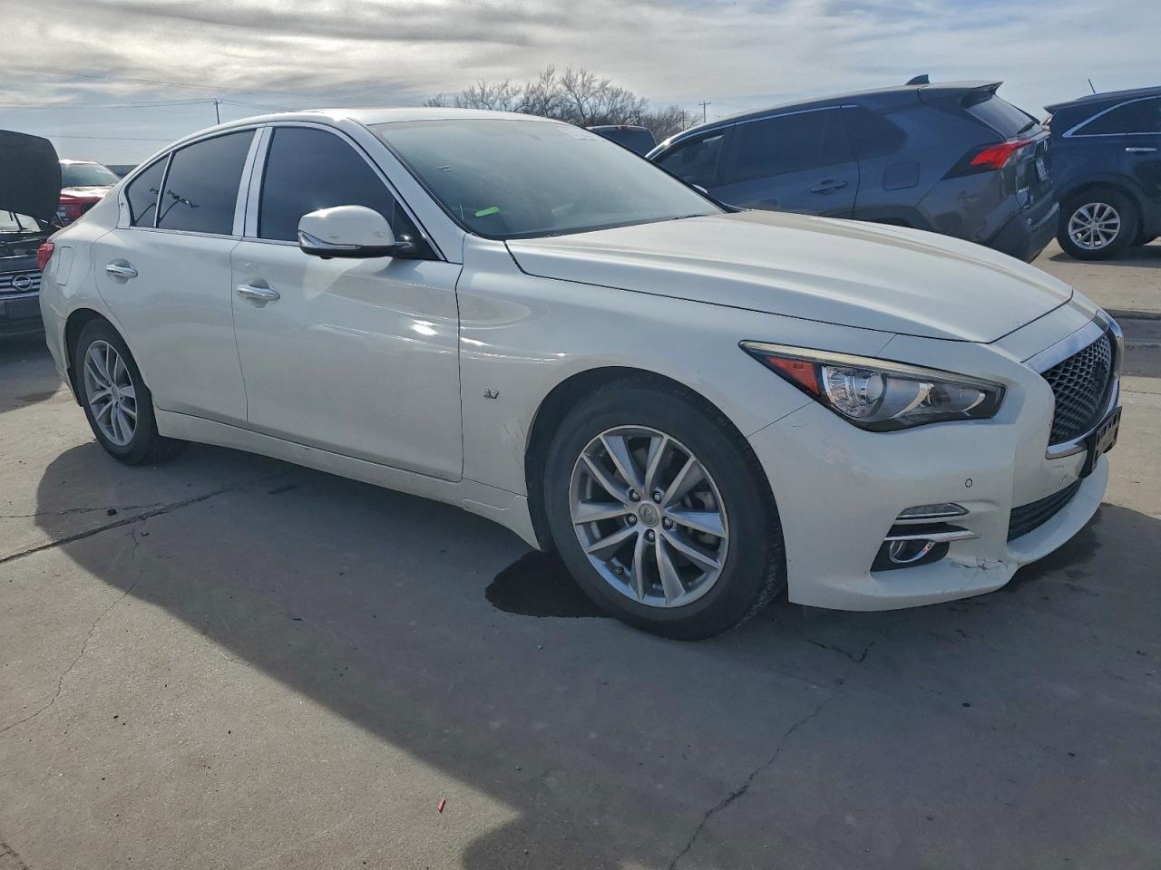 2015 INFINITI Q50 BASE photo 4