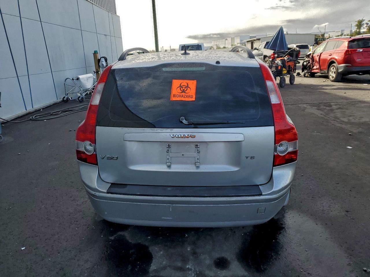 2005 VOLVO V50 T5 photo 6