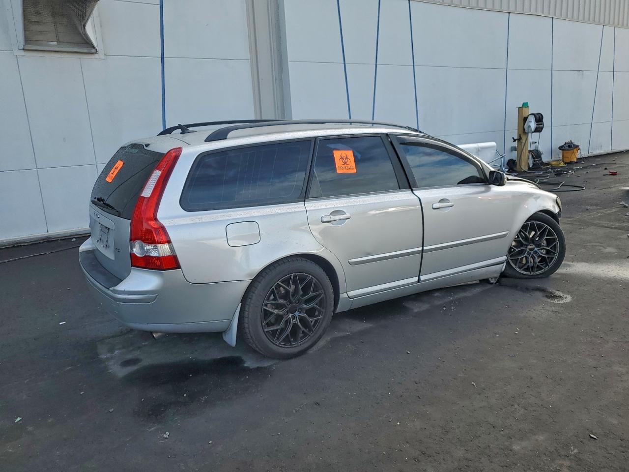 2005 VOLVO V50 T5 photo 3