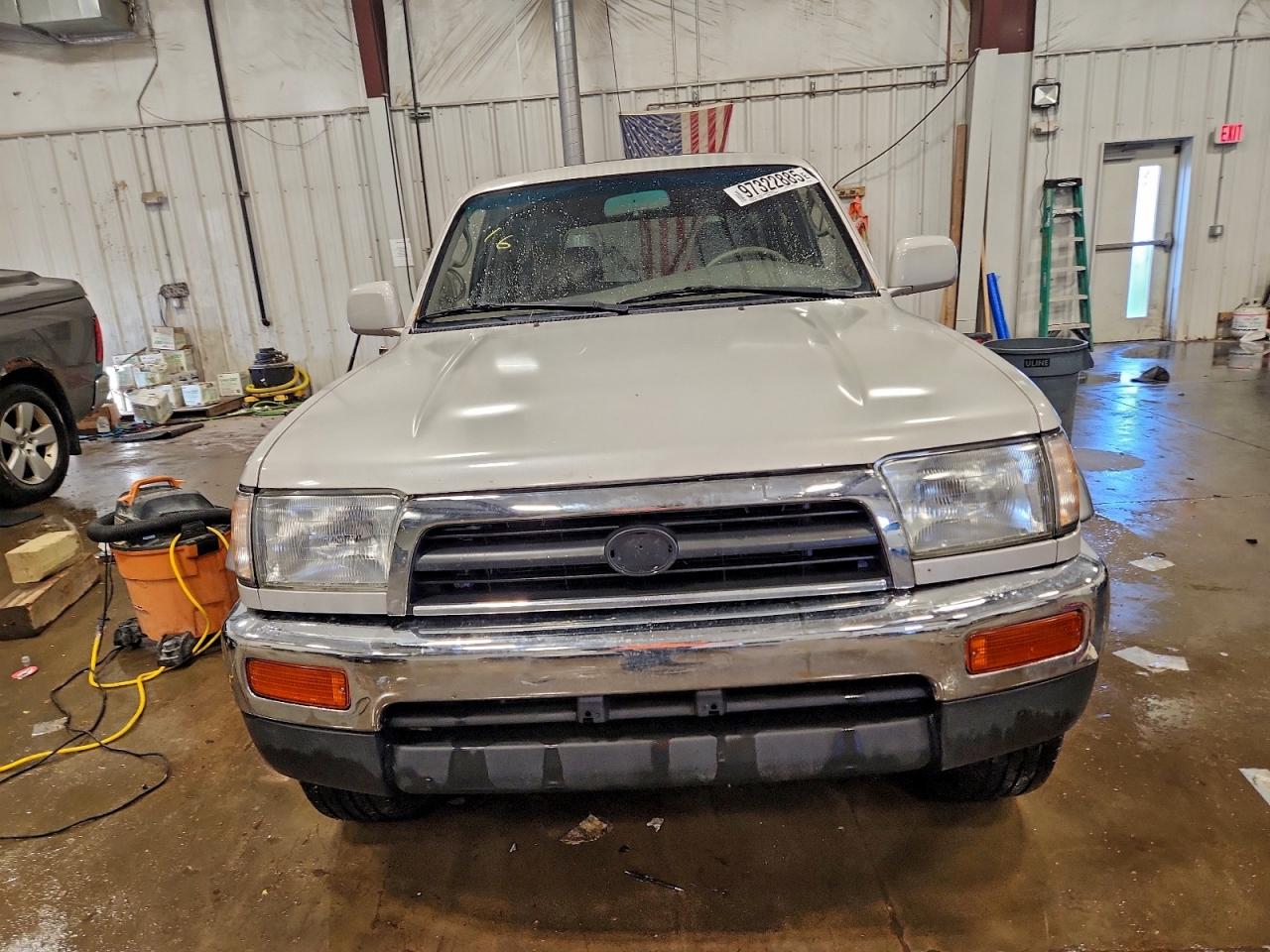 1998 TOYOTA 4RUNNER LIMITED photo 13