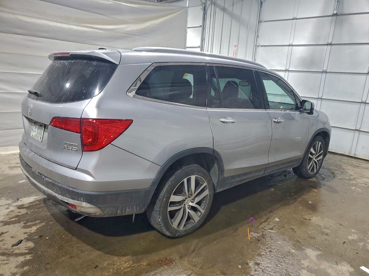 2016 HONDA PILOT TOURING photo 7
