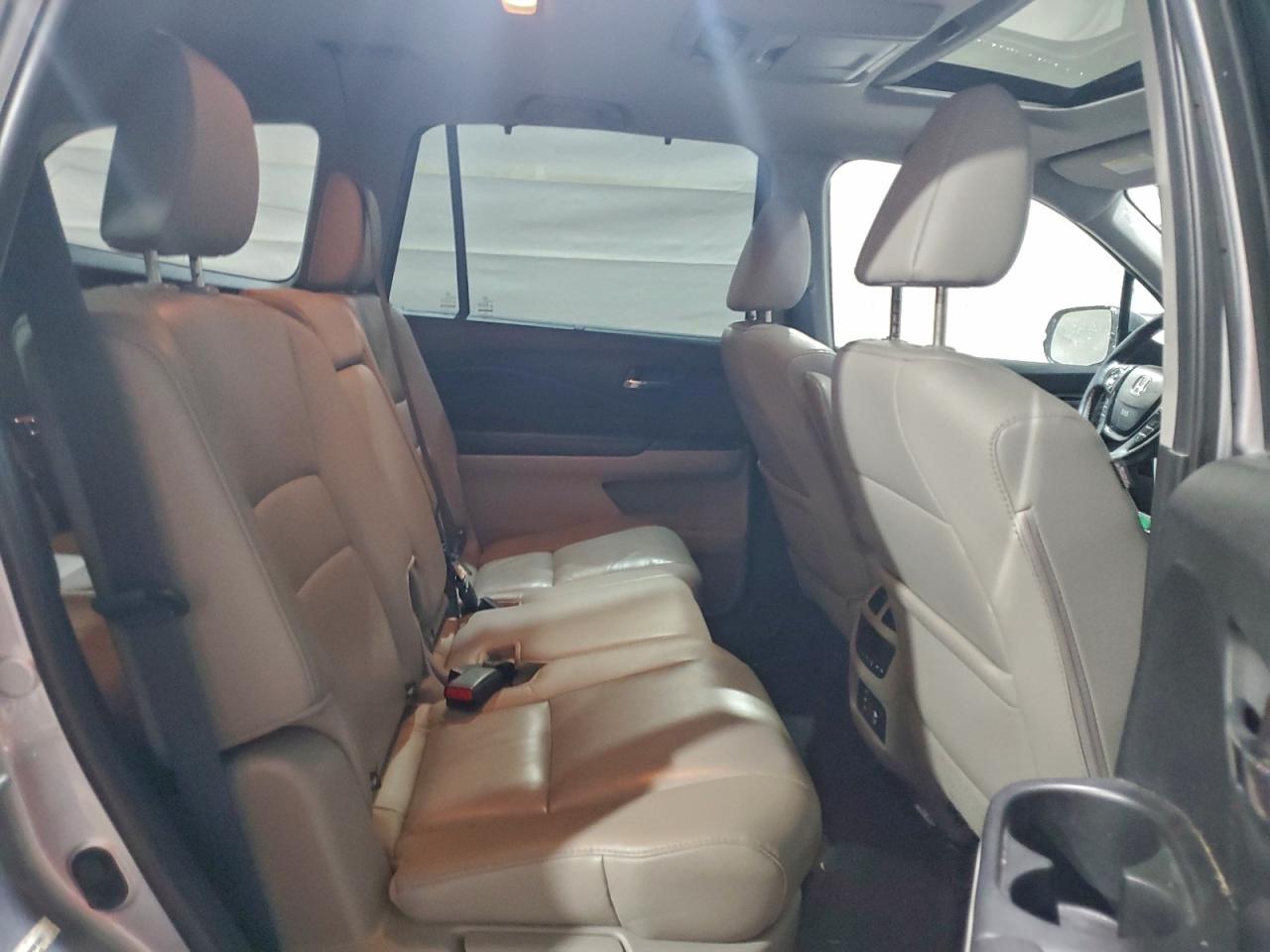2016 HONDA PILOT TOURING photo 31