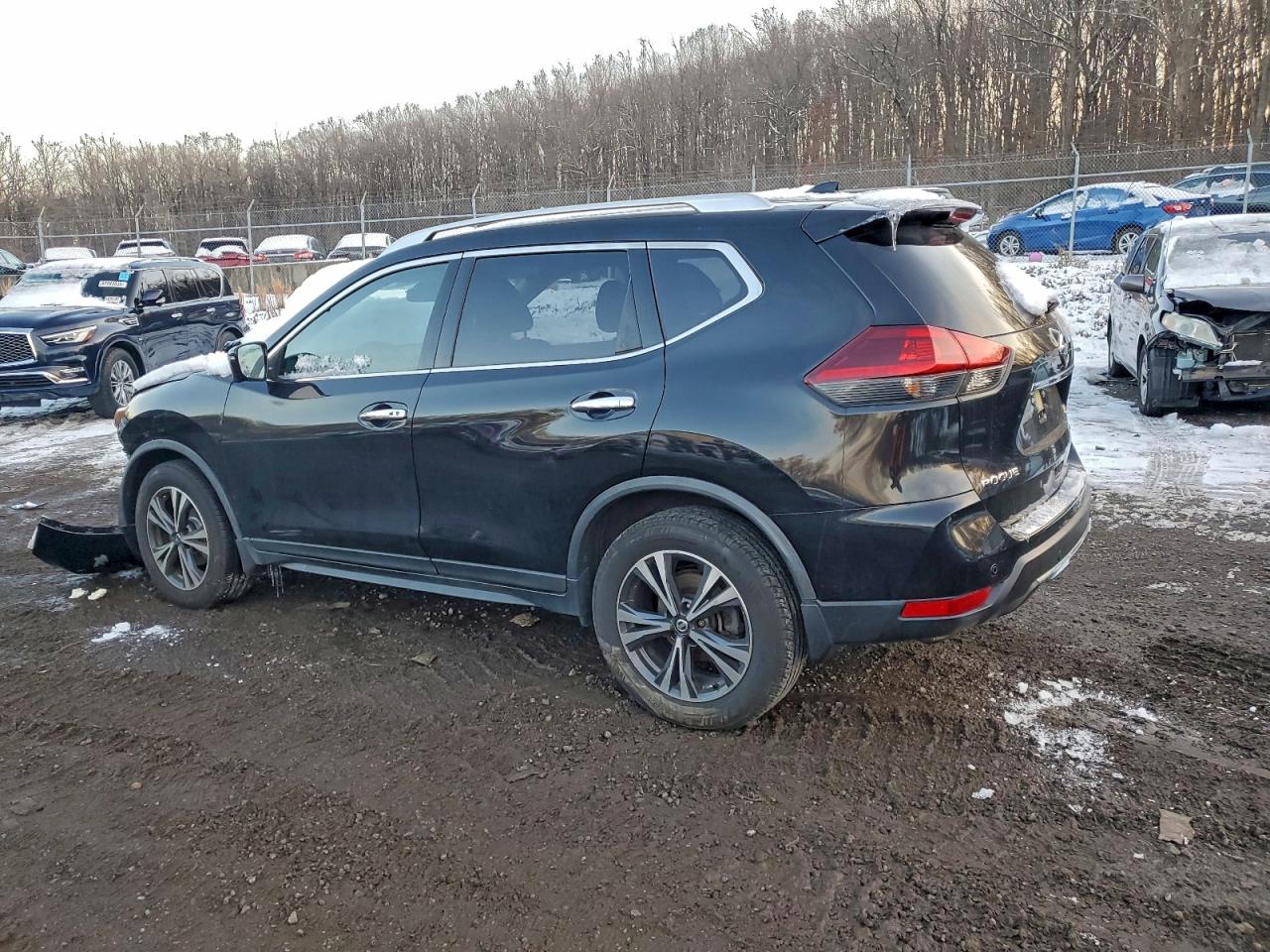 2019 NISSAN ROGUE S photo 3