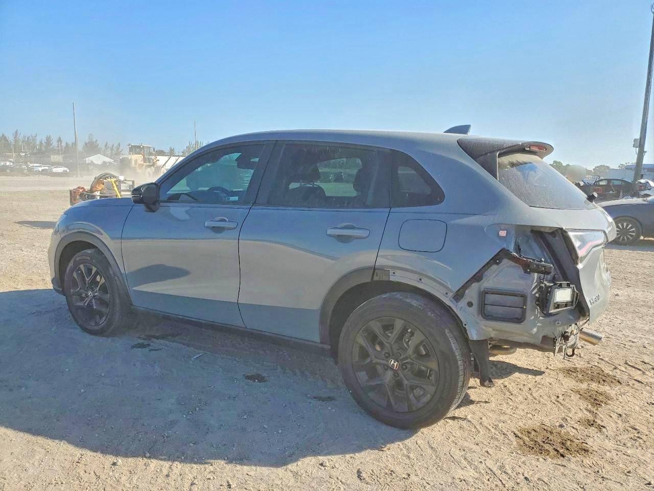 2024 HONDA HR-V SPORT photo 2