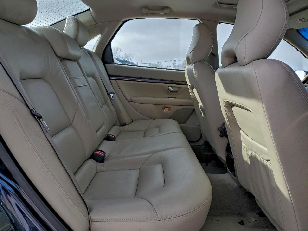 2004 VOLVO S80 2.5T photo 10