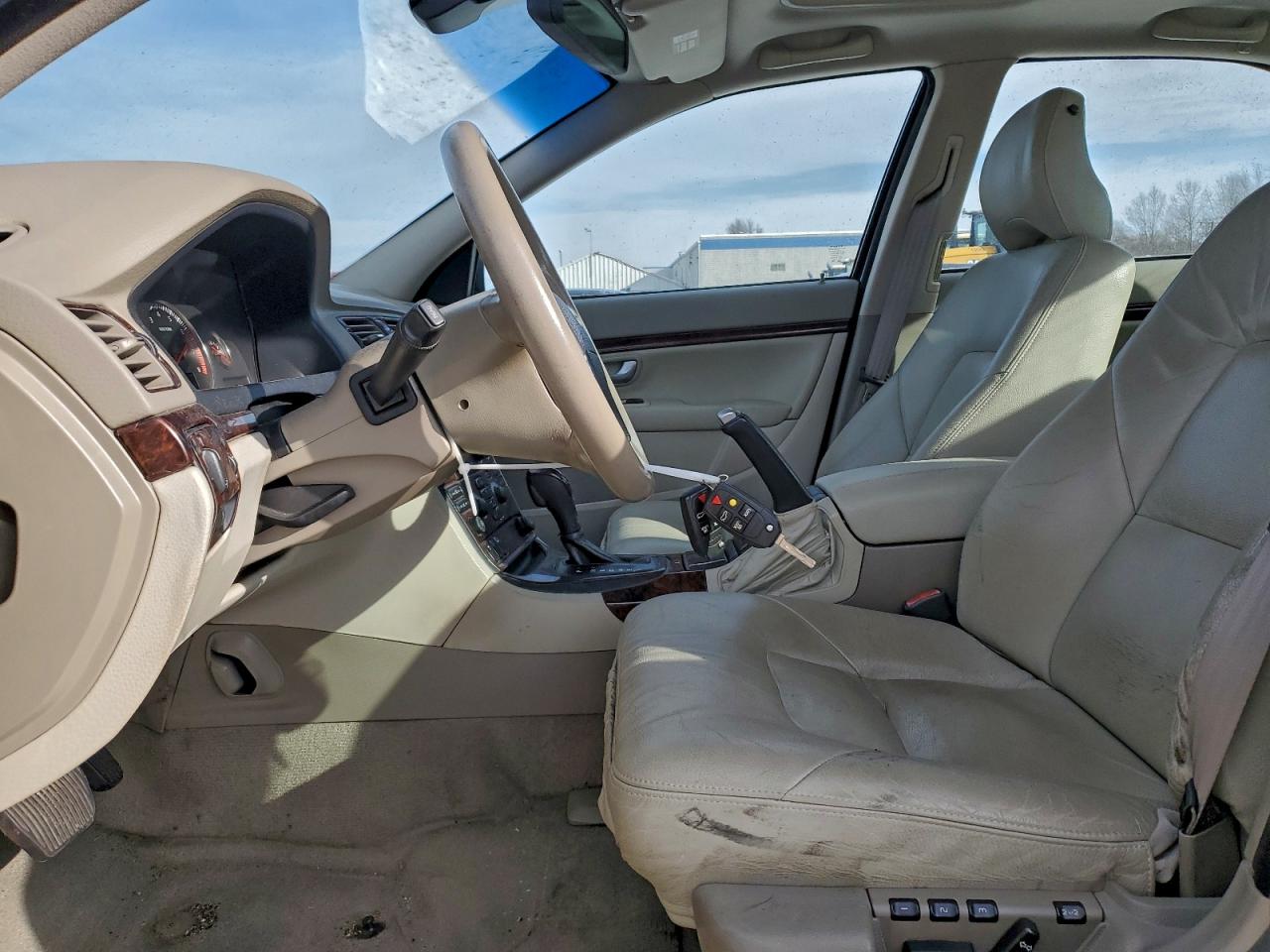 2004 VOLVO S80 2.5T photo 7