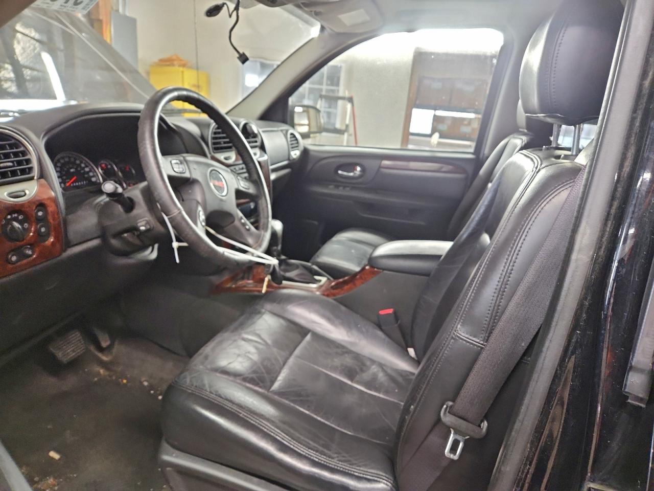 2006 GMC ENVOY photo 7