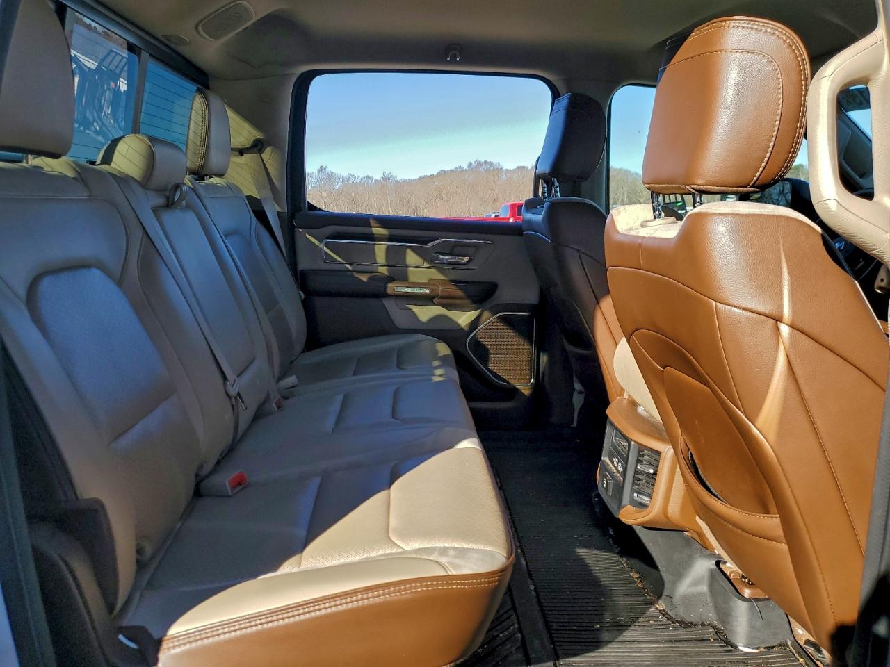 2021 RAM 1500 LARAMIE photo 37