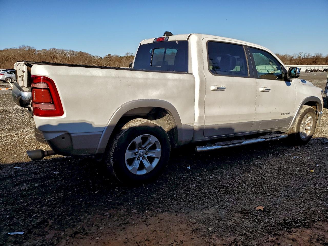 2021 RAM 1500 LARAMIE photo 9