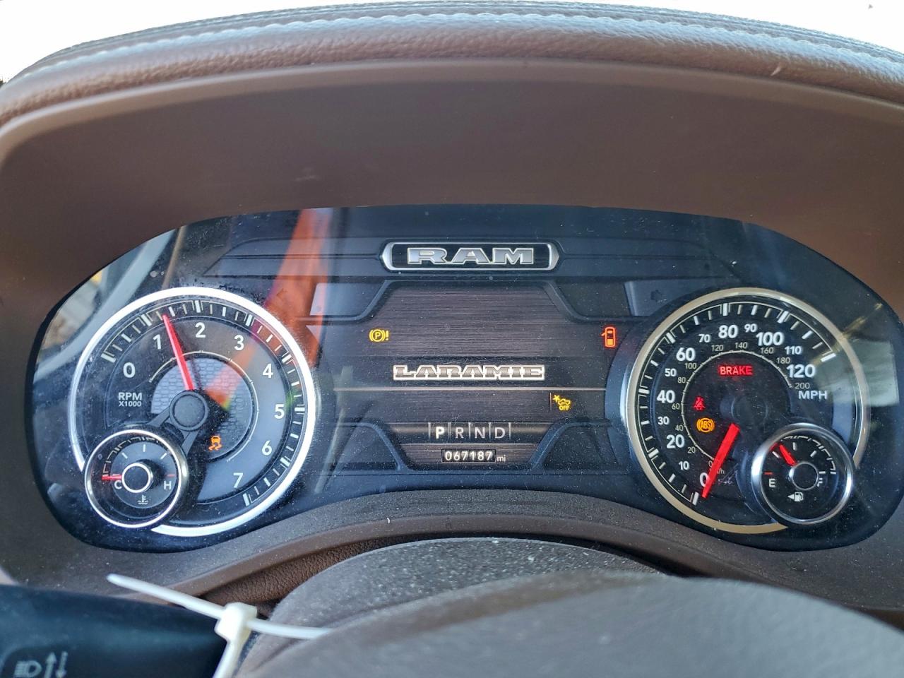 2021 RAM 1500 LARAMIE photo 33