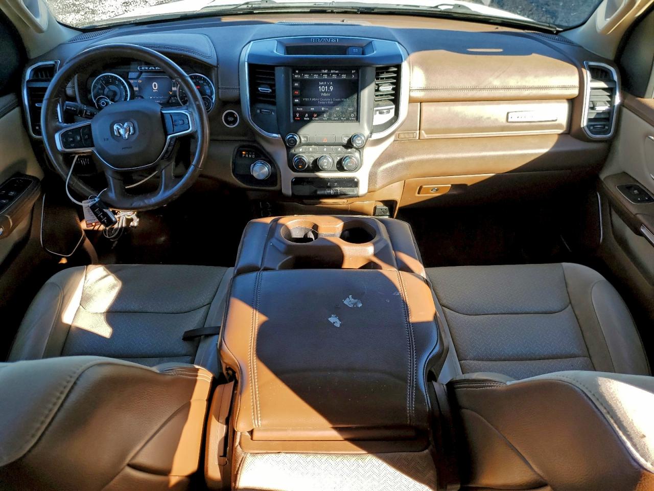2021 RAM 1500 LARAMIE photo 29
