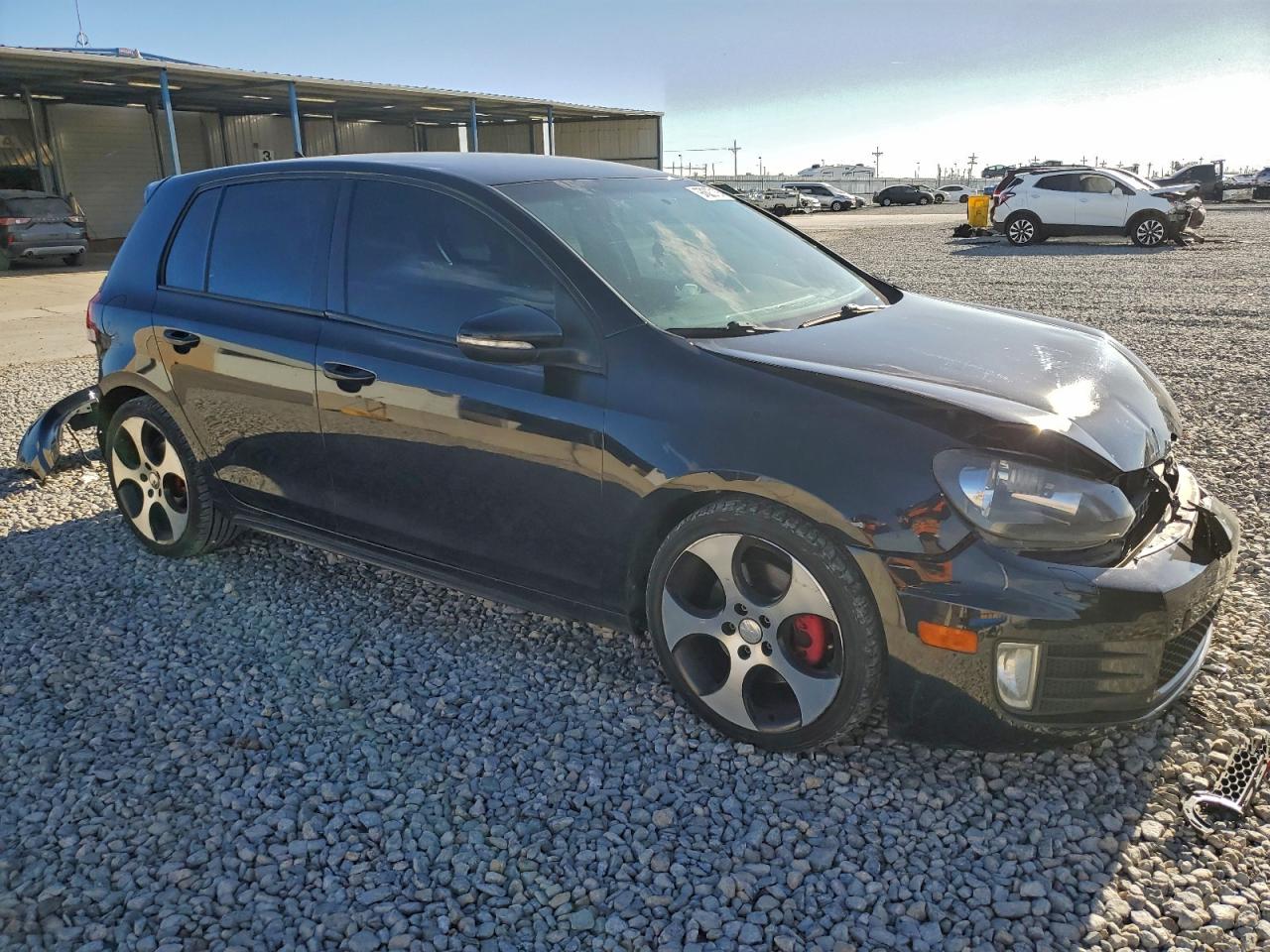 2011 VOLKSWAGEN GTI photo 4