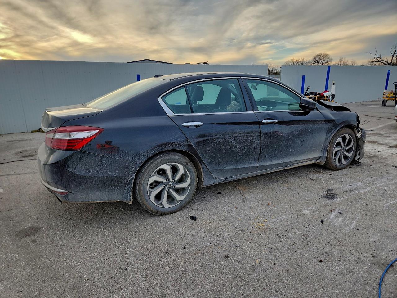 2016 HONDA ACCORD EX photo 3